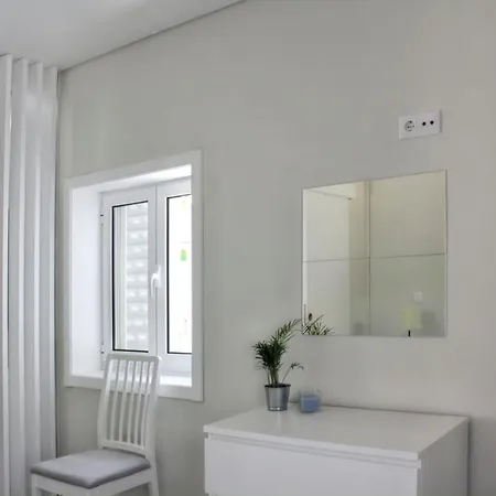 Hébergement de vacances Charming House With Shared Pool In + Enclosed Garden Requiao