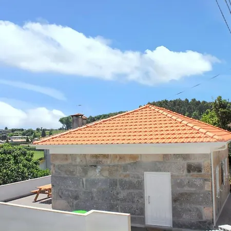 Charming House With Shared Pool In + Enclosed Garden *