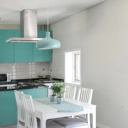 Charming House With Shared Pool In + Enclosed Garden * Requiao