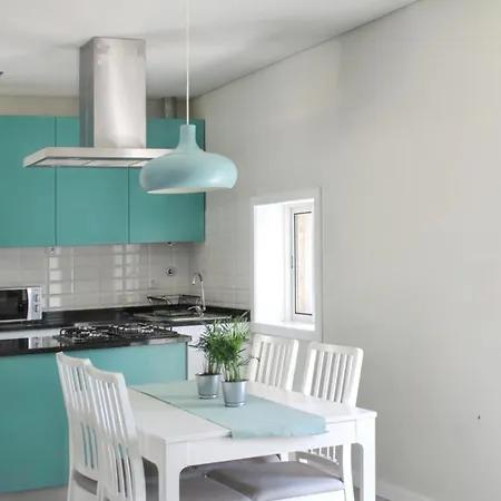 Charming House With Shared Pool In + Enclosed Garden Requiao